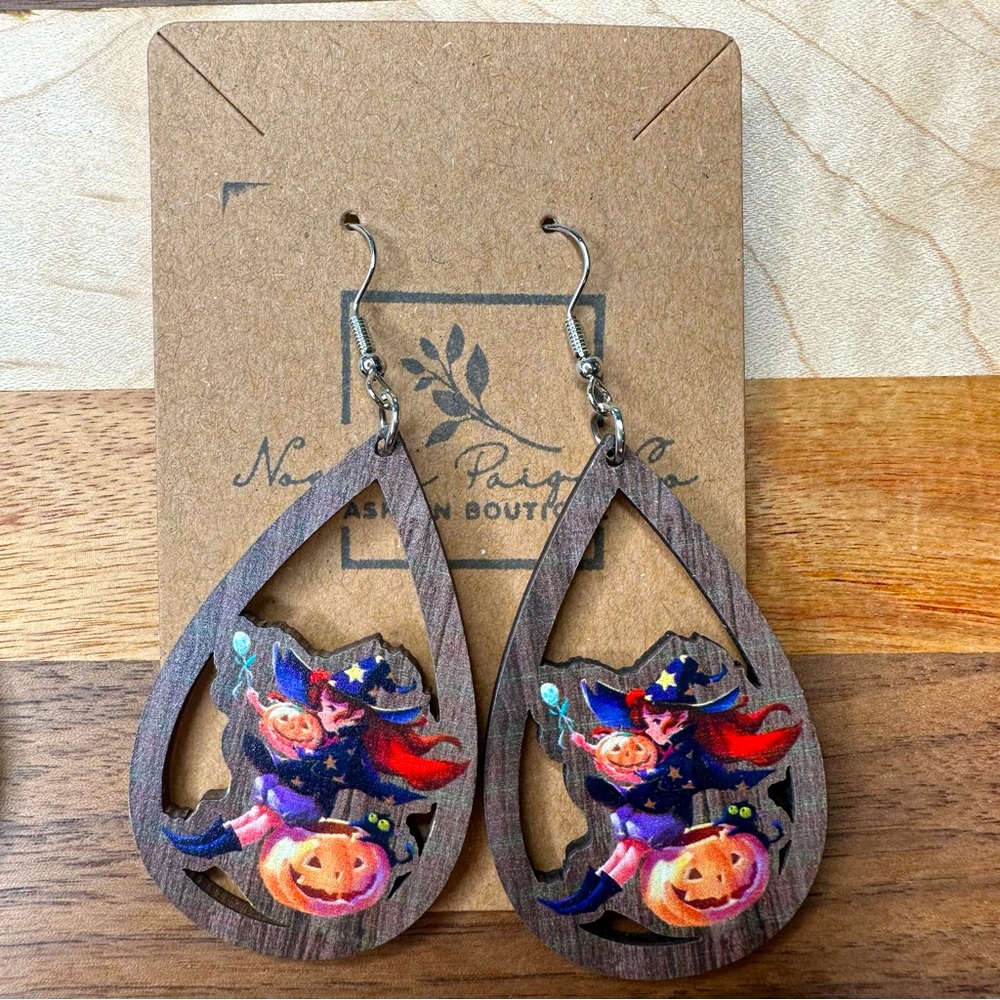 Halloween Wooden Earrings Welcome Jack-O-Lantern Pumpkin Witch Fall